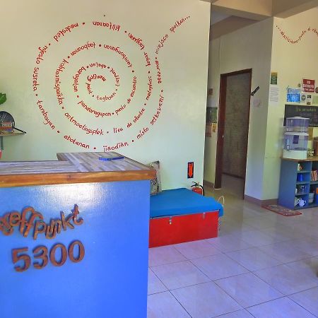 Treffpunkt 5300 Hostel Puerto Princesa Buitenkant foto