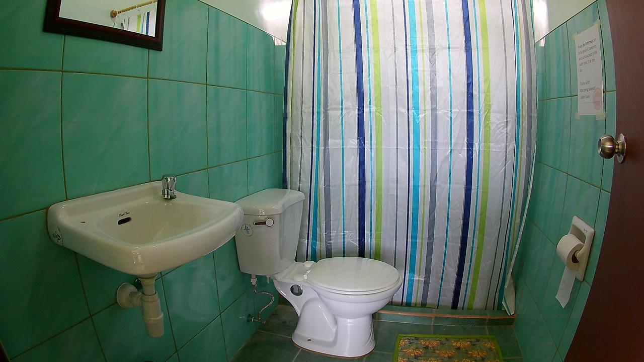 Treffpunkt 5300 Hostel Puerto Princesa Buitenkant foto