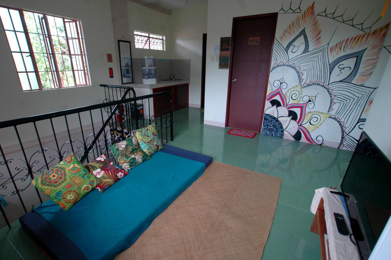 Treffpunkt 5300 Hostel Puerto Princesa Buitenkant foto